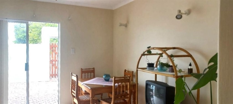 2 Bedroom Property for Sale in Stilbaai Wes Western Cape